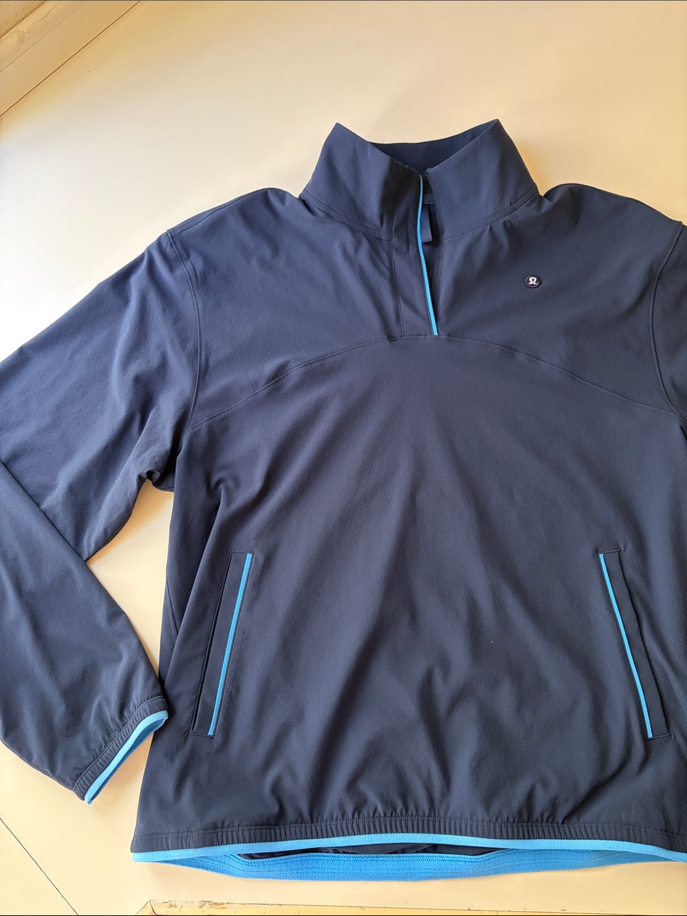 Lululemon UV-Protective Lightweight Half Zip - Picture 3 of 10